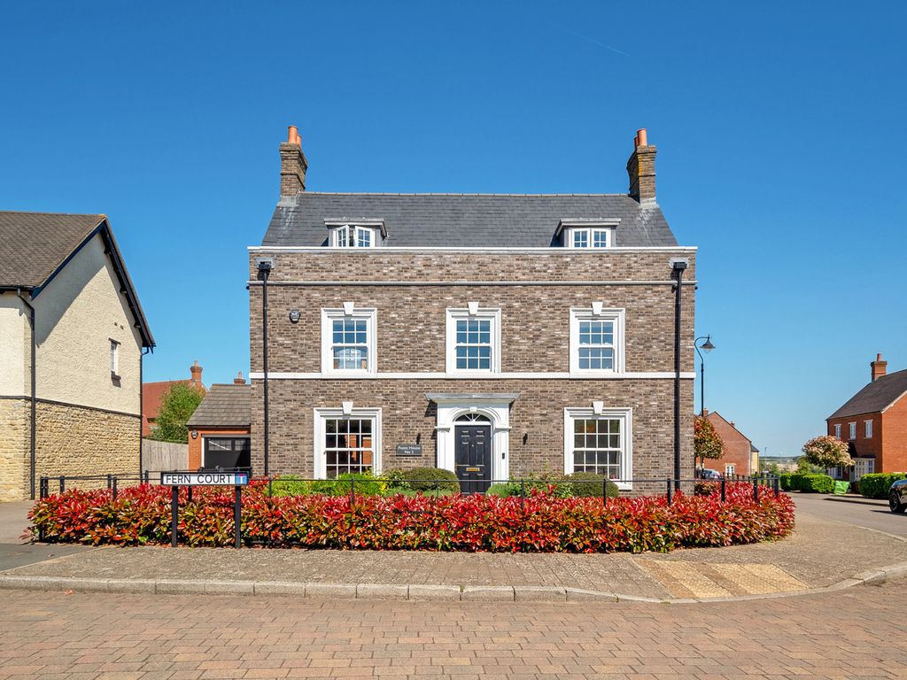Property photo 1 of 35
