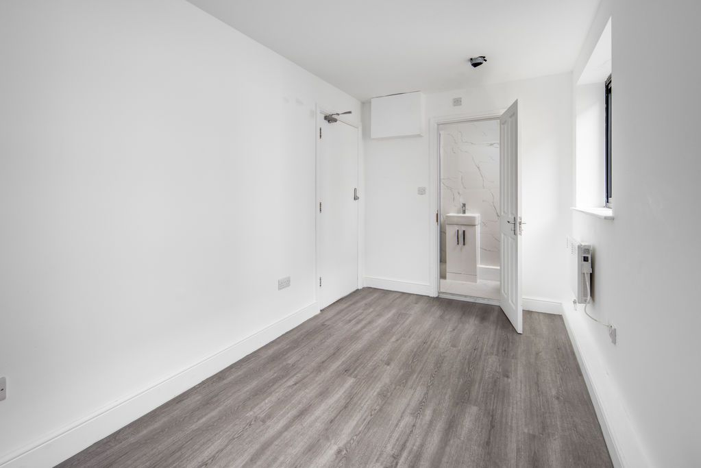 Additional image 6 of 5 bed flat to rentSharers Welcome IG1