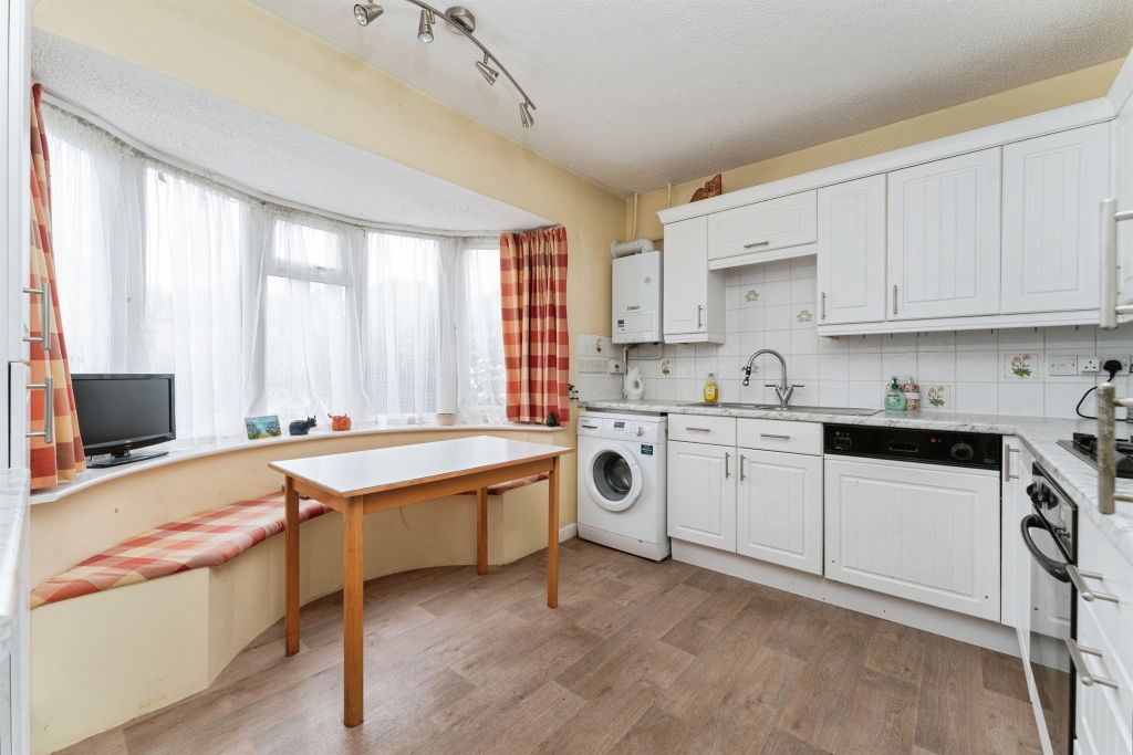 Property photo 3 of 19