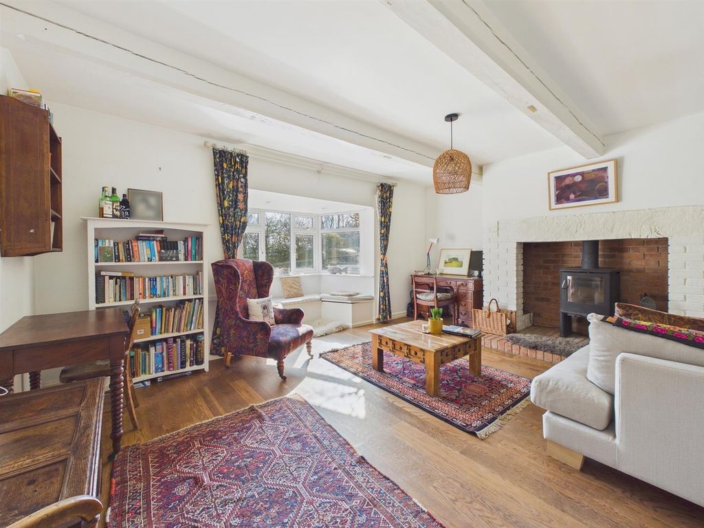 Property photo 3 of 33 Cam03972G0-Pr0269-Still008.Jpg