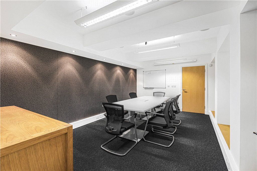 Property photo 1 of 12 Office Space