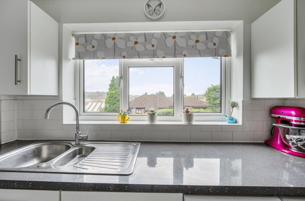 Property photo 3 of 22 1380588-6-6915Af8...