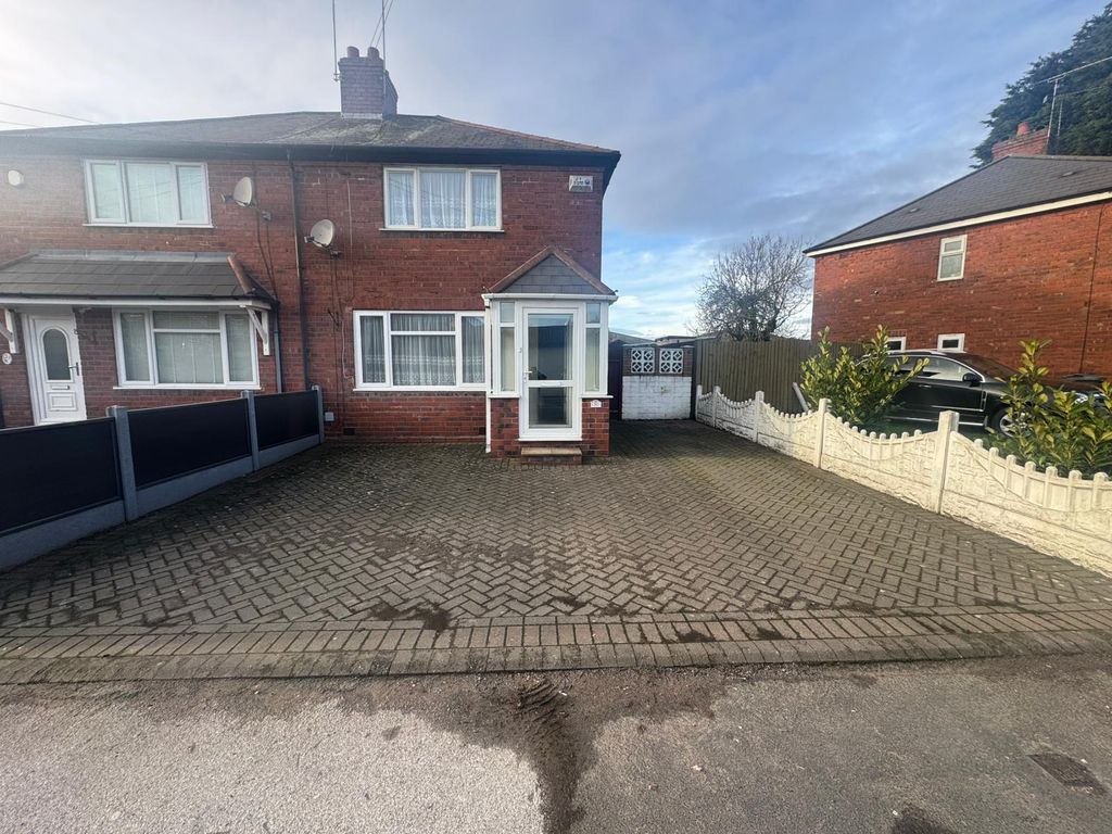 Property photo 1 of 9