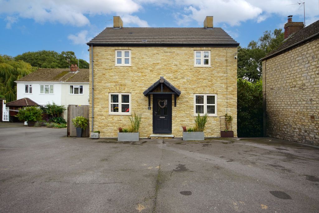 Property photo 1 of 24