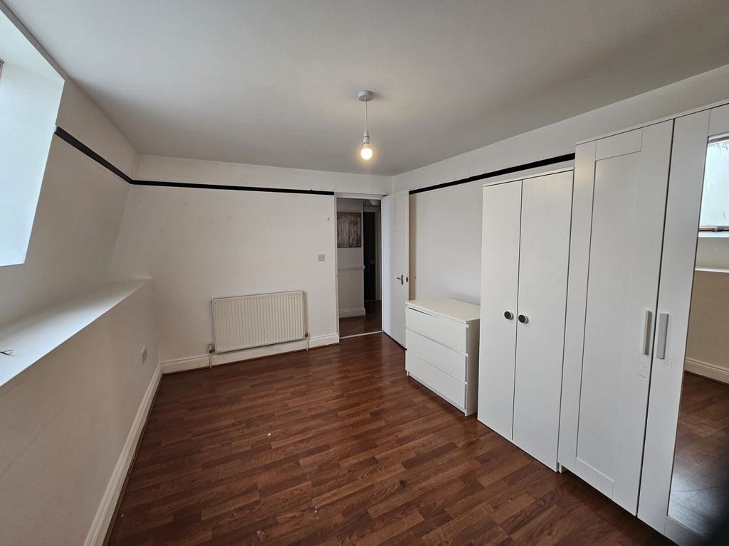 Property photo 2 of 6 Not Specified