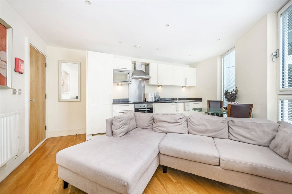 Property photo 3 of 11 Picture No. 08