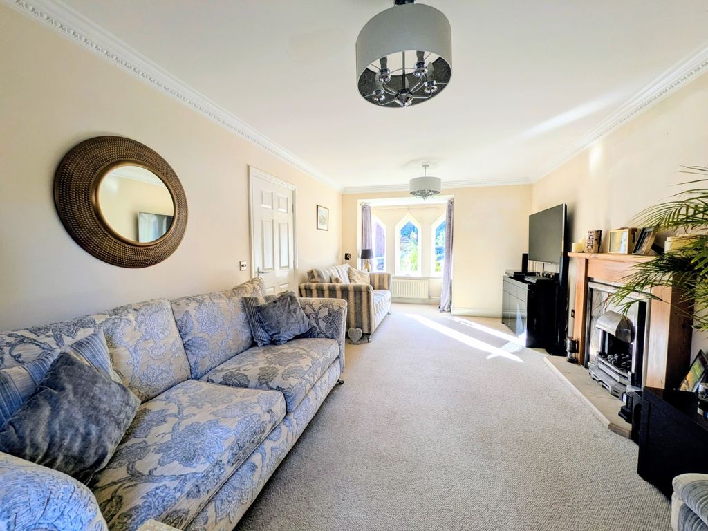 Property photo 2 of 18 1000001404