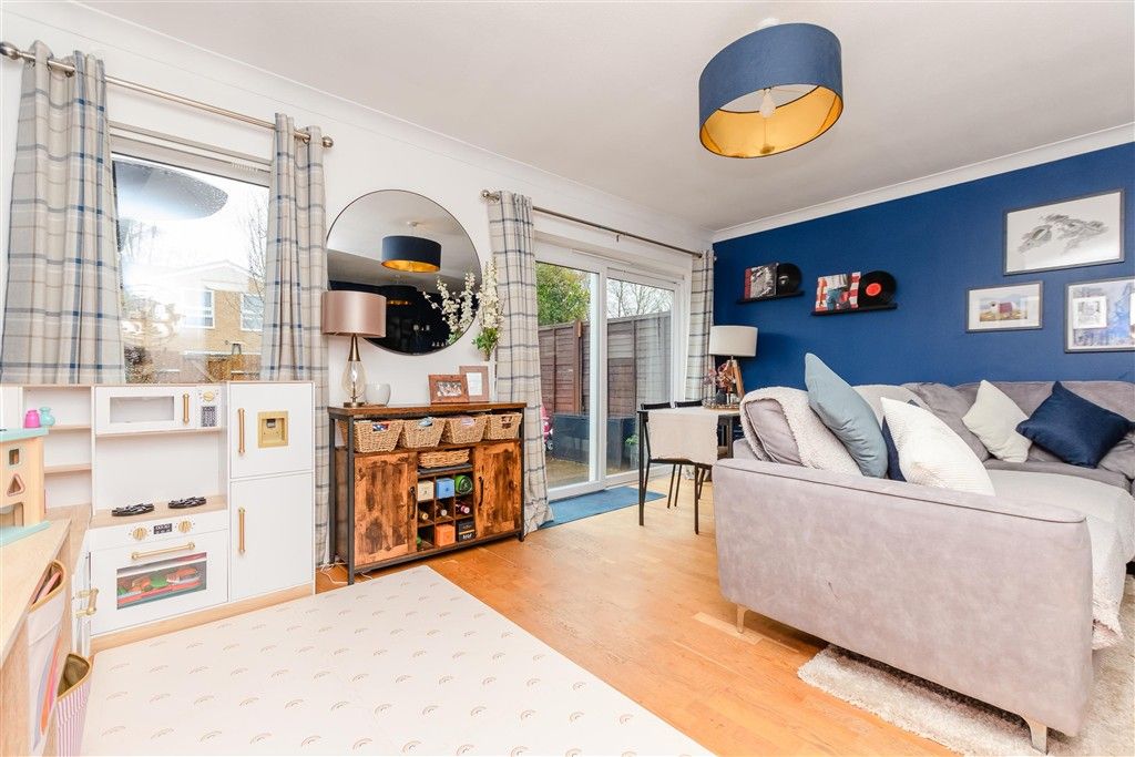 Property photo 3 of 11 Lounge/Diner