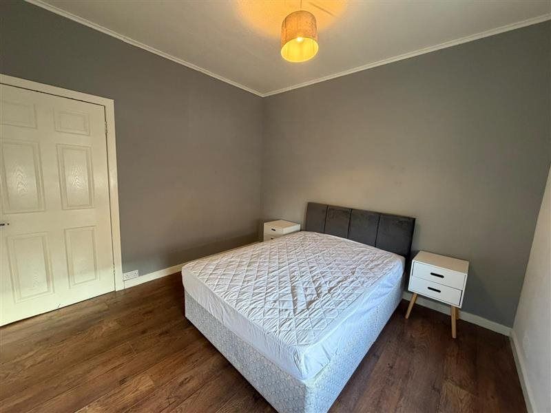 Property photo 3 of 8 80c3588A-2935-4F6E-8585-B68Eaadc295A