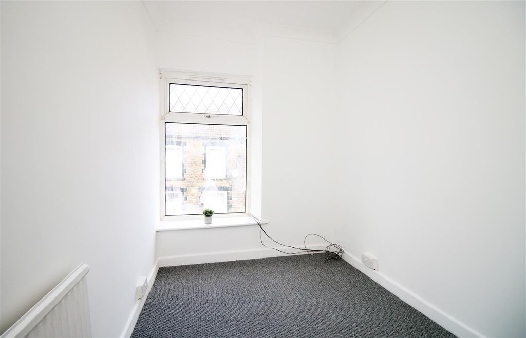 Additional image 11 of 3 bed semi-detached house to rentWhitting Street Porth, Porth CF39