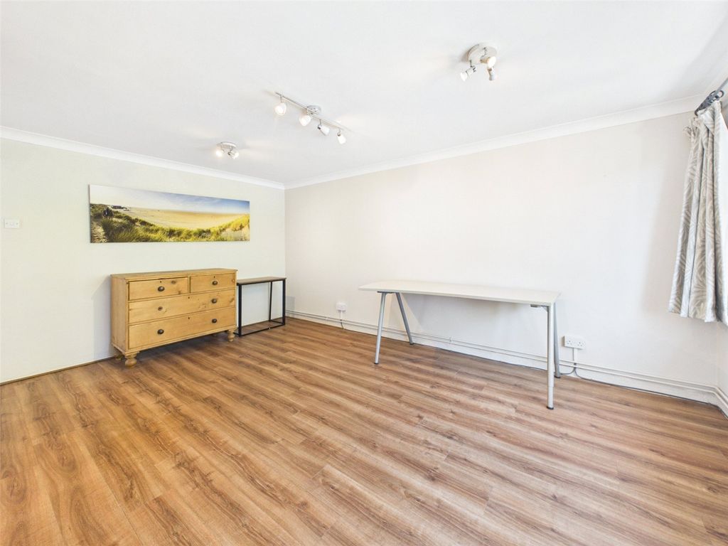 Property photo 3 of 7 Picture No. 03