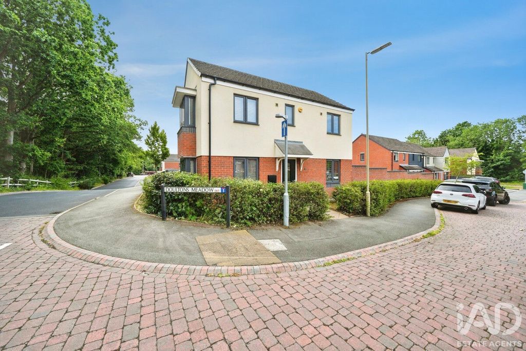 Property photo 1 of 39