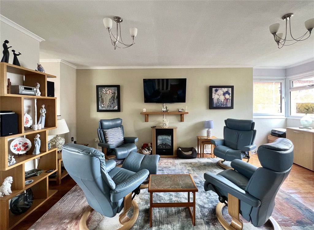 Property photo 2 of 18 Picture No. 04