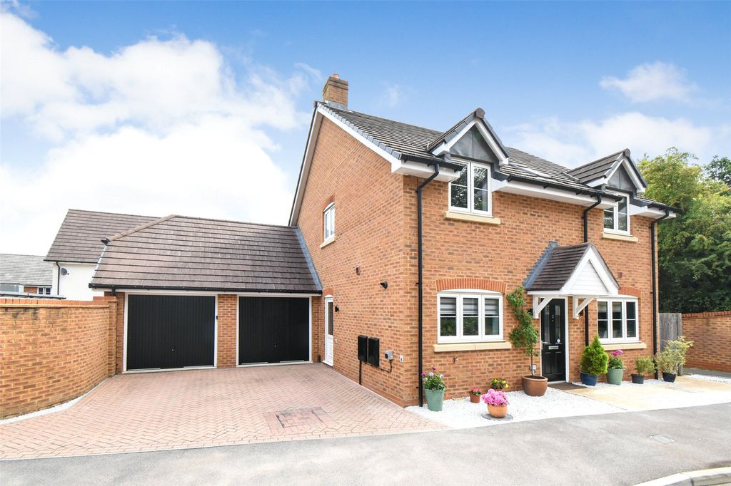 Property photo 1 of 28 Picture No. 57