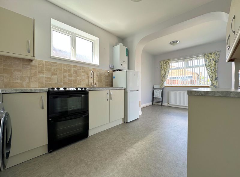 Property photo 3 of 16 Kitchen/Diner