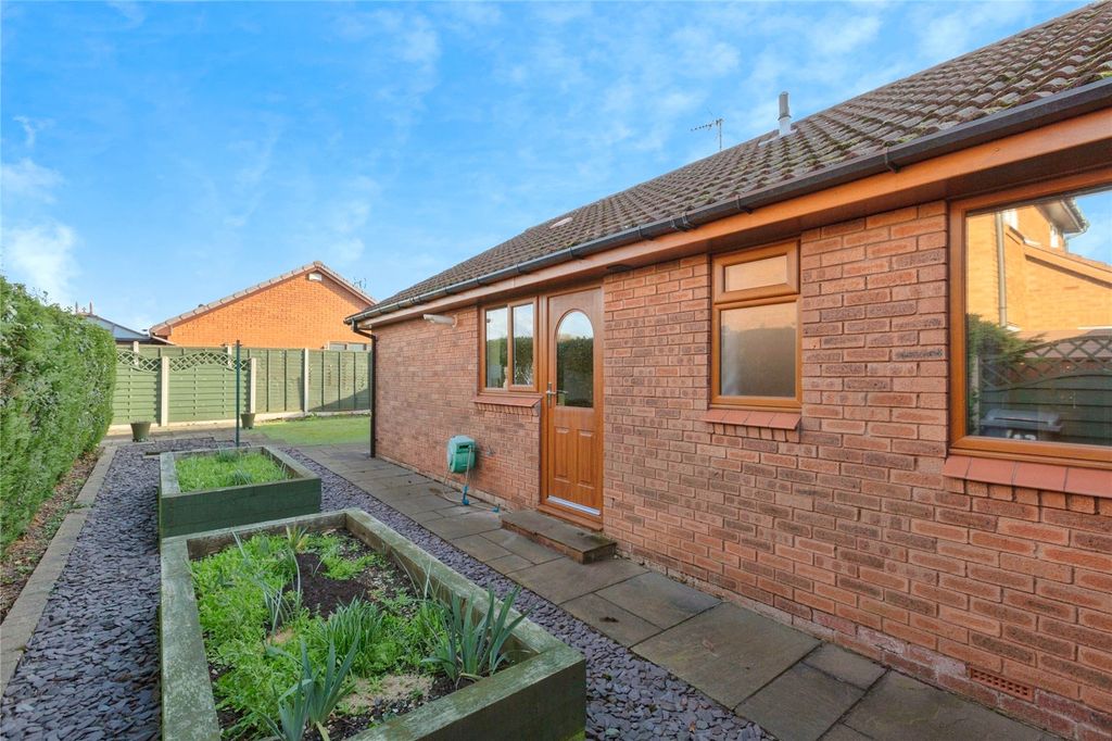 Property photo 1 of 37 Picture No. 31