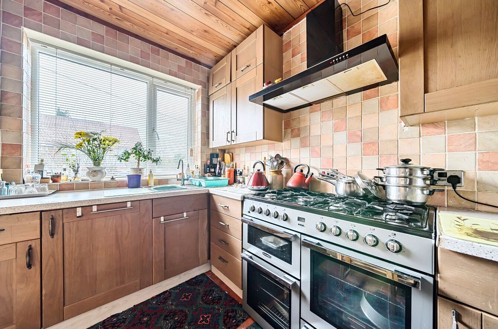 Additional image 5 of 3 bed detached house for saleGarden Lane, Newtown, Powys SY16
