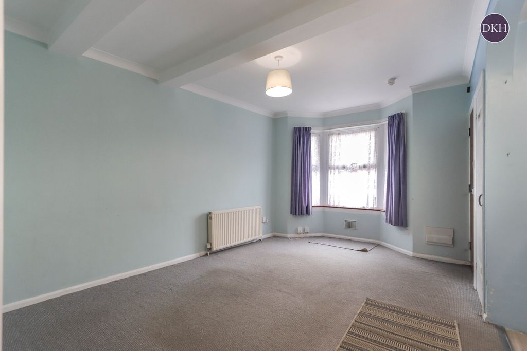 Property photo 3 of 10 Picture No. 04