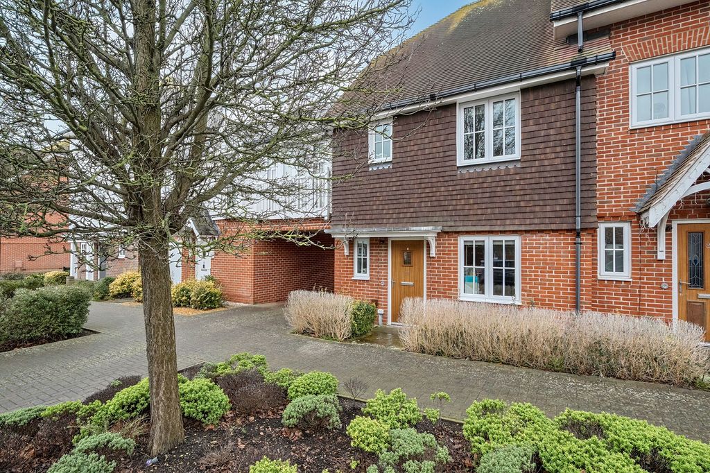 Property photo 1 of 17 Front