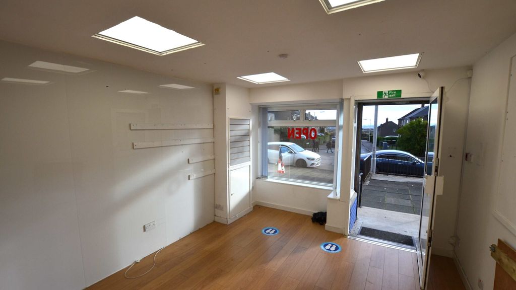 Property photo 3 of 6 Allied-Surveyors-Scotland-32-Duncan-Crescent-Dunfe