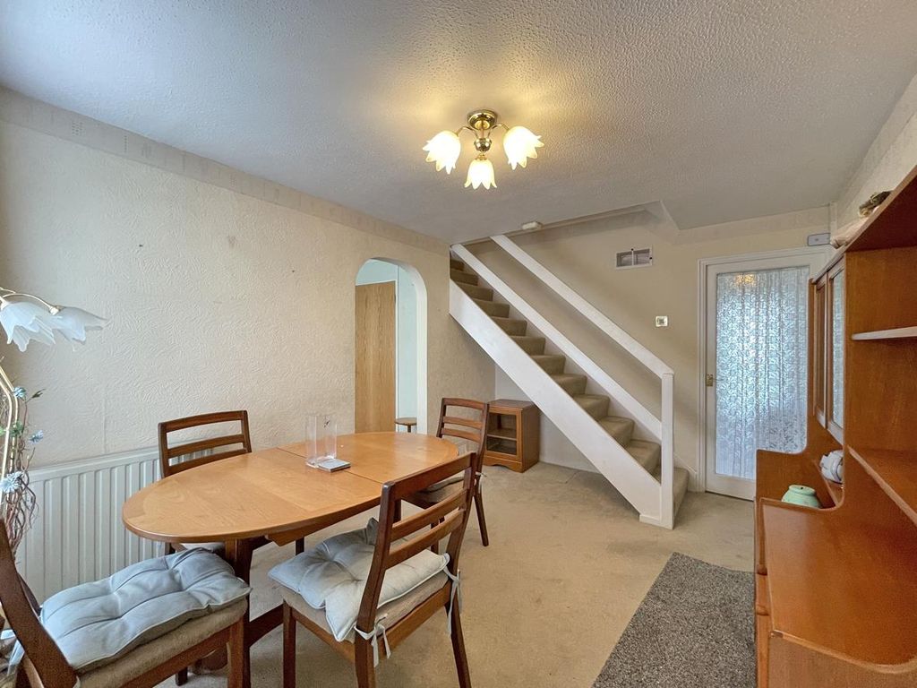 Property photo 3 of 15 Northampton Close 57 - Dining Area Front.Jpg