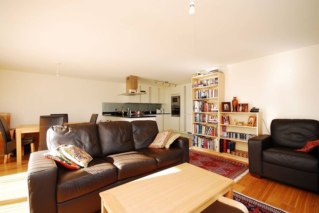 Property photo 3 of 8