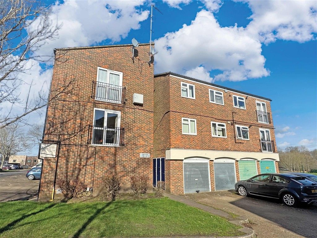 Property photo 1 of 5