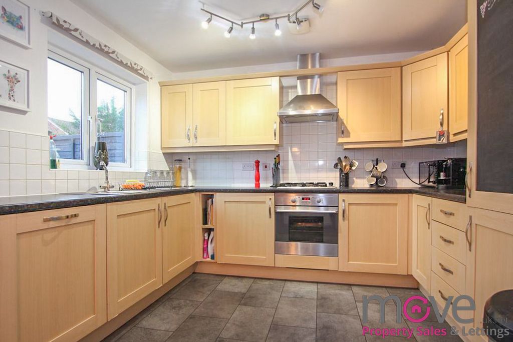 Property photo 2 of 10 Photo 2