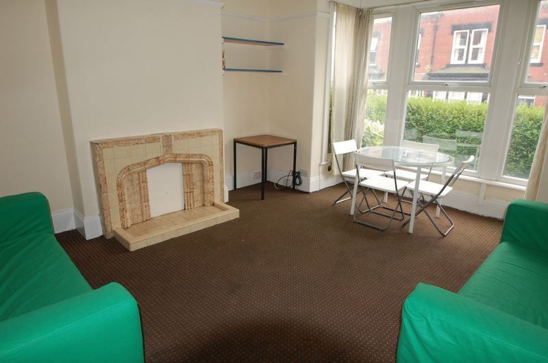 Property photo 1 of 6 Photo