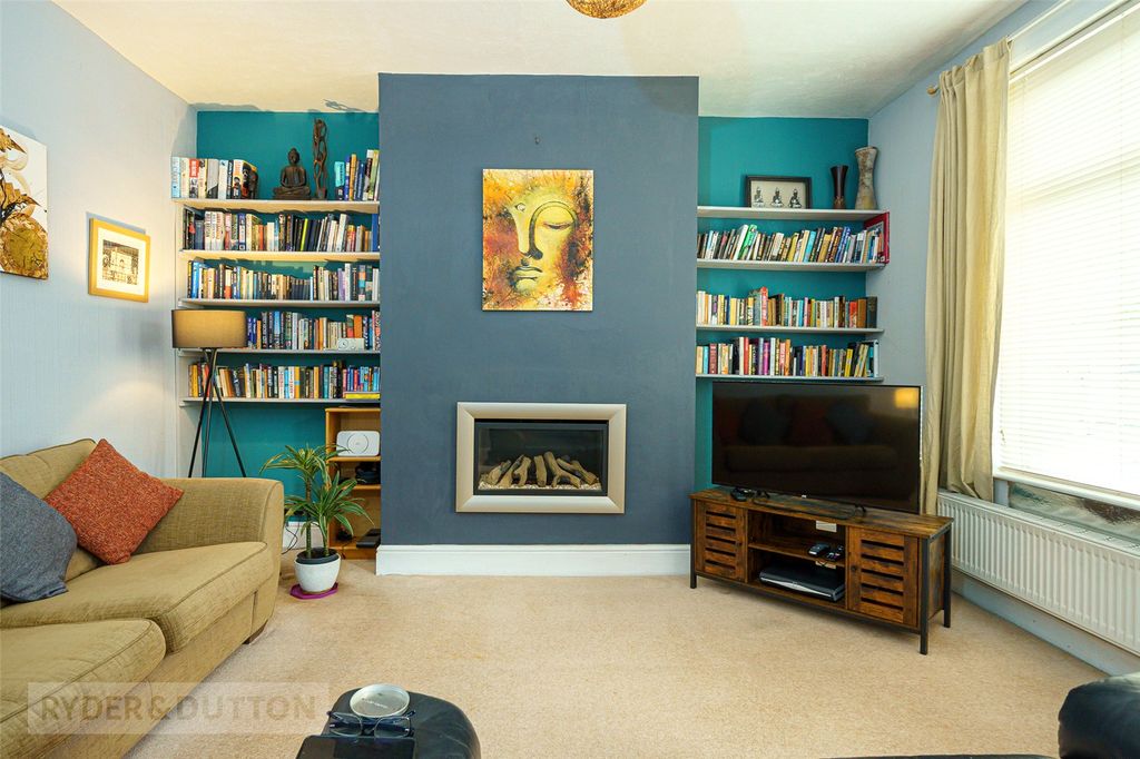 Property photo 3 of 16 Living Room
