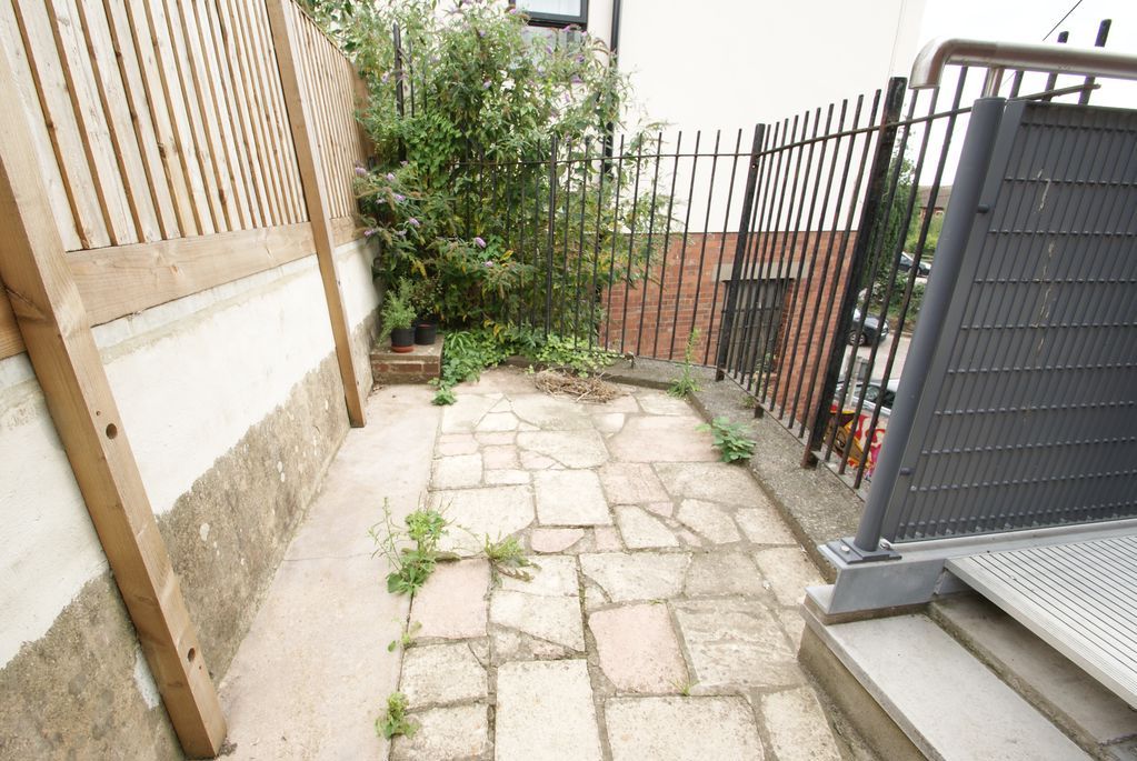 Property photo 2 of 8 Photo 12