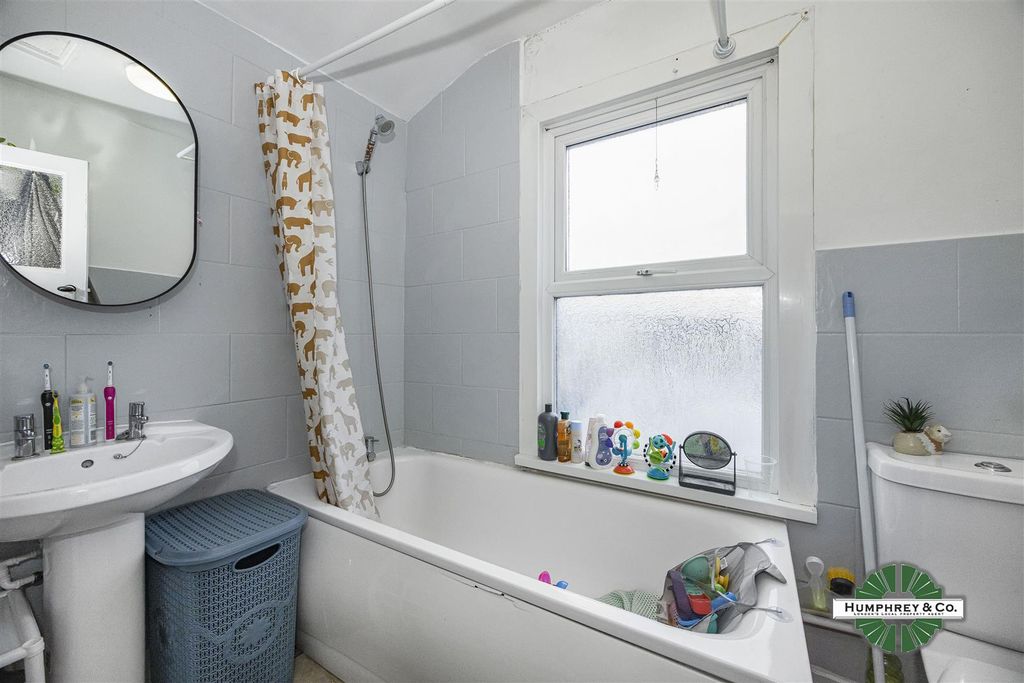 Property photo 2 of 6 1.Jpg