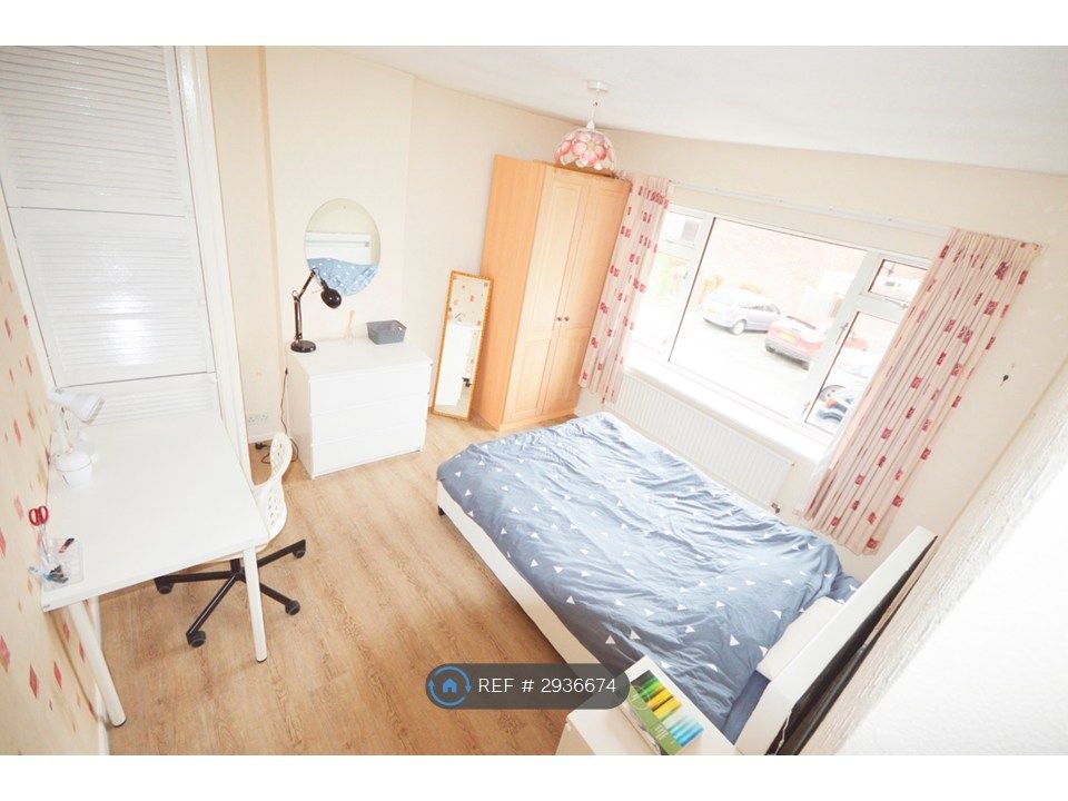 Property photo 1 of 5