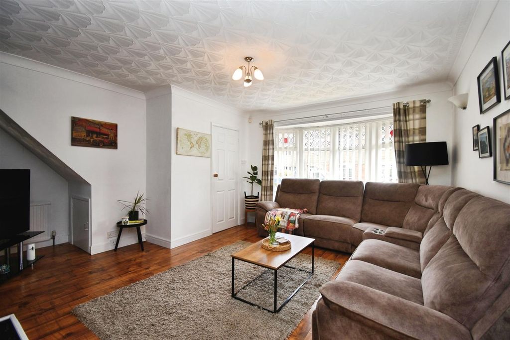 Property photo 2 of 20 79209Bfa-U 20 2816 29.Jpg