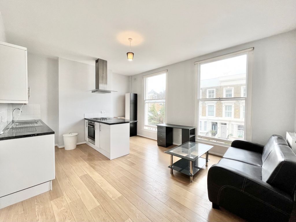 Property photo 1 of 8 1 Bedroom Flat For Rent