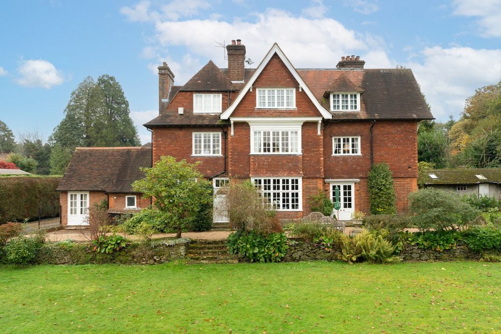 Property photo 1 of 12