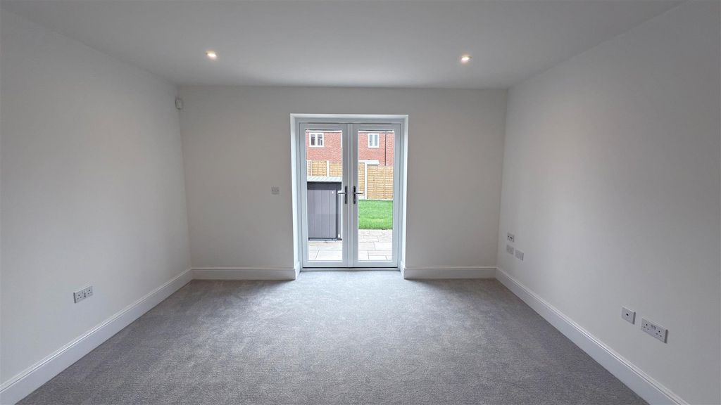 Property photo 3 of 7 Img_5168.Jpeg