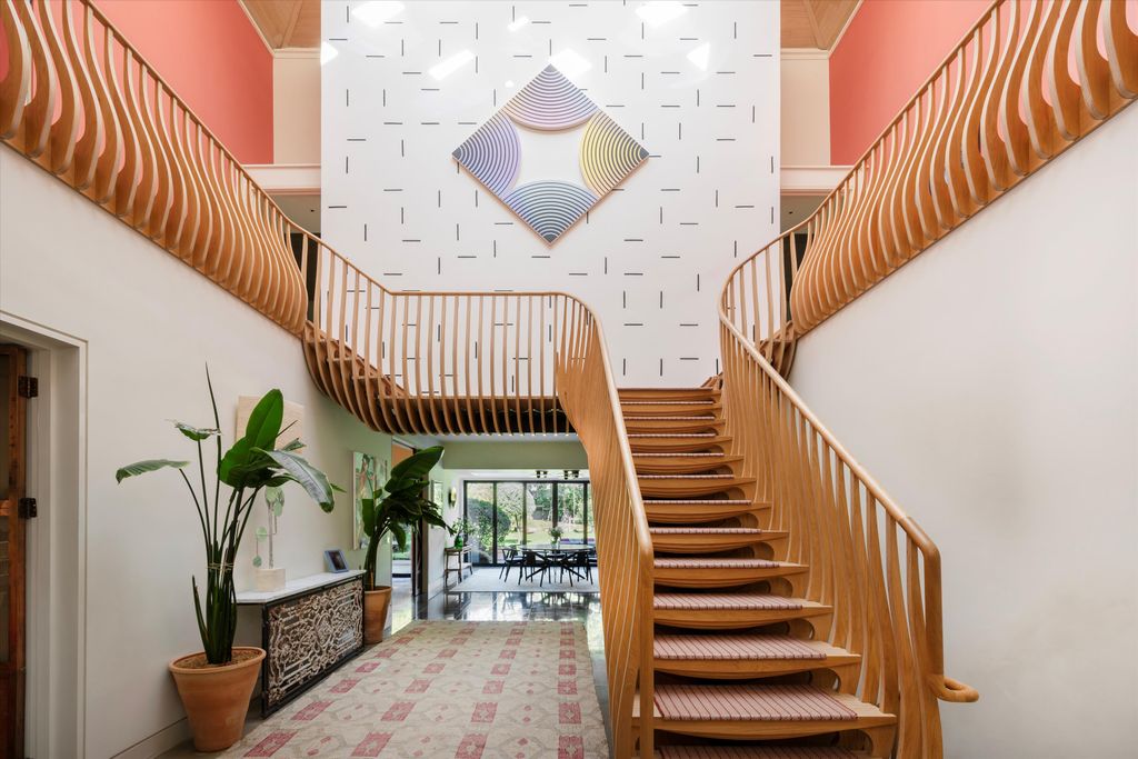 Property photo 3 of 33 Image