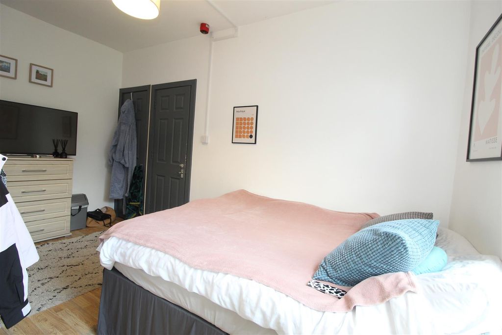 Property photo 3 of 8 Img_6820.Jpg