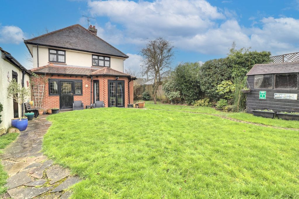 Property photo 3 of 12