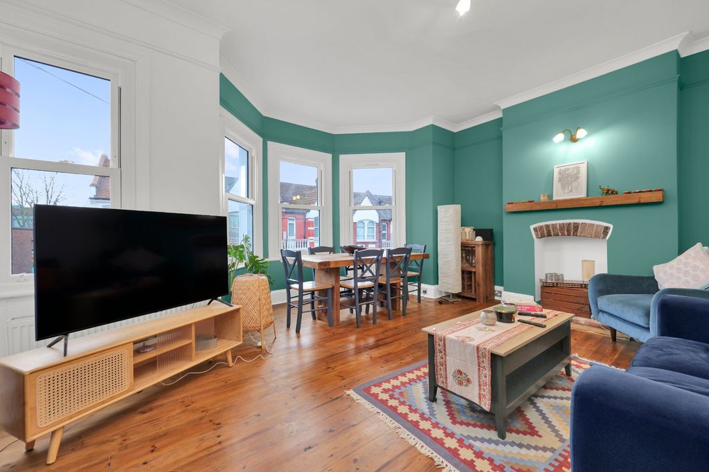 Property photo 1 of 12 Picture No. 14