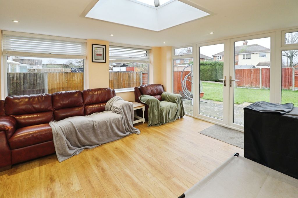 Property photo 3 of 23