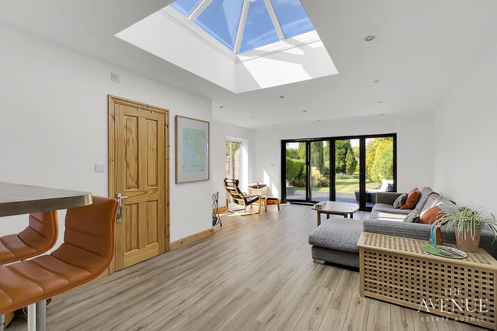 Property photo 1 of 27 4154320