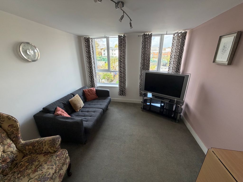 Property photo 2 of 8 Img_0192