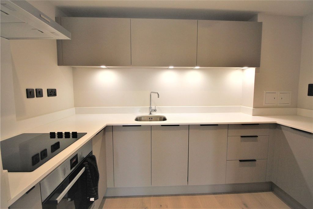 Property photo 3 of 16 Picture No. 04