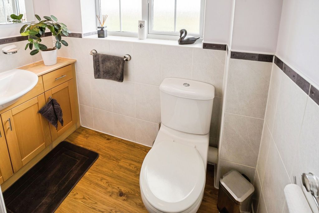 Additional image 9 of 5 bed detached house for saleLlys Y Graig, Bryn-Y-Baal, Mold, Flintshire CH7