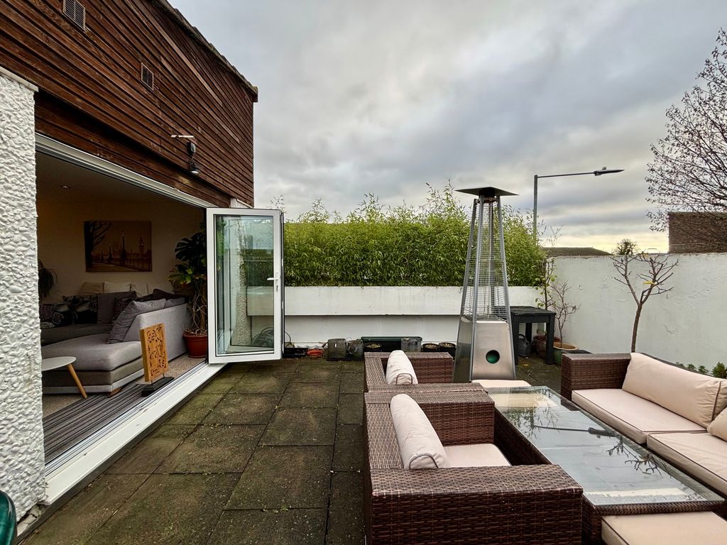 Property photo 3 of 24 Photograph