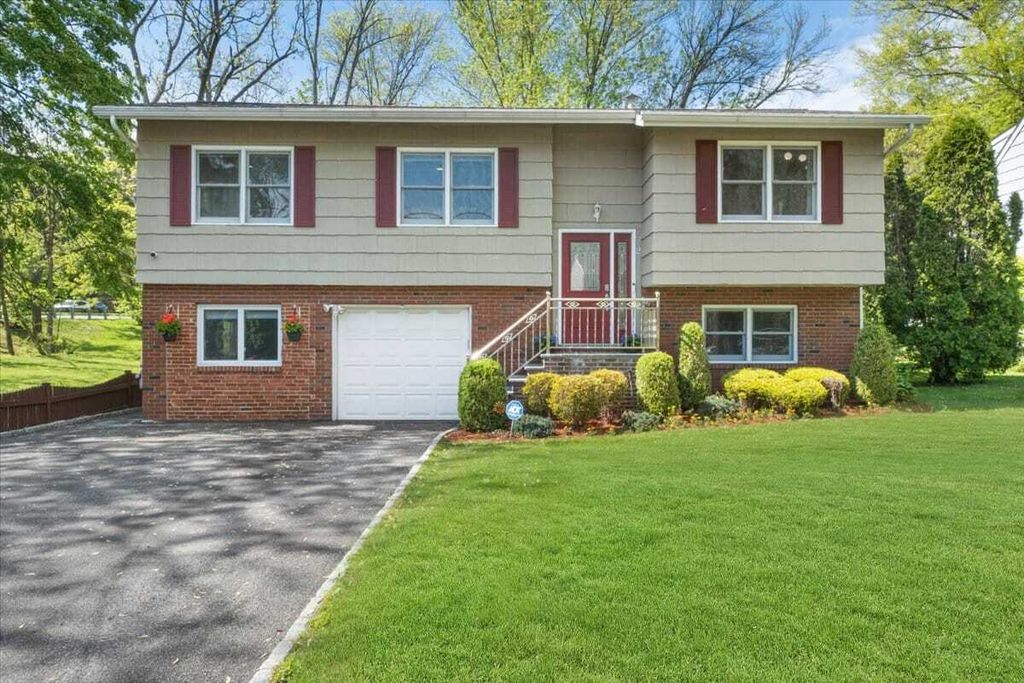 Property photo 1 of 31