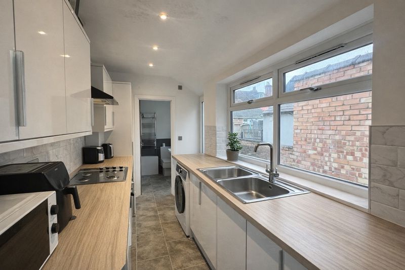 Property photo 2 of 10 Photo 7