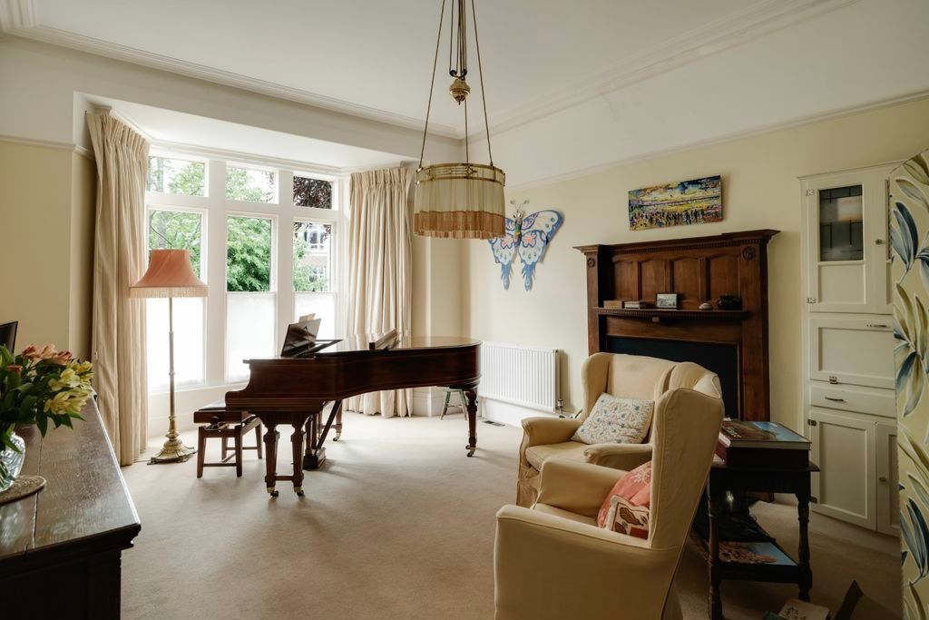Additional image 5 of 7 bed semi-detached house for saleCotham Lawn Road, Cotham, Bristol BS6